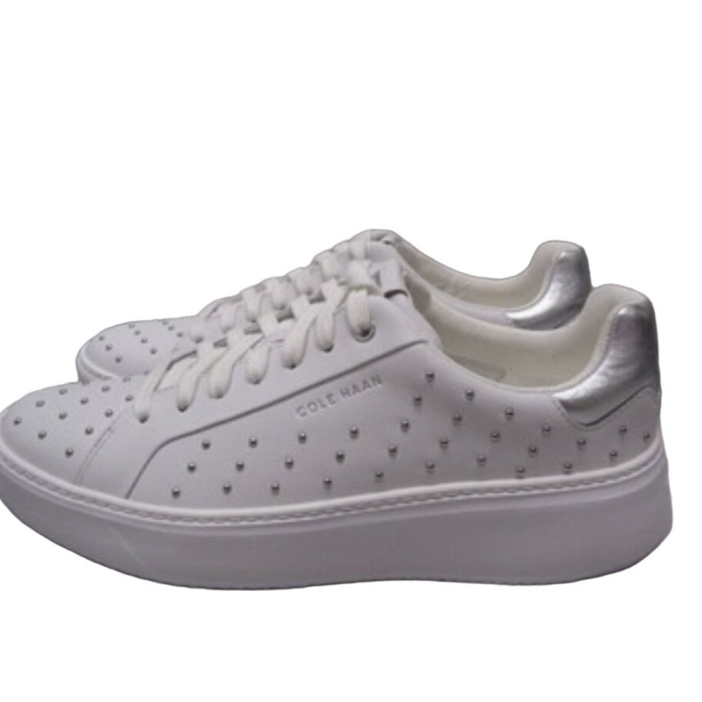 NEW COLE HAAN Women’s GrandPro Topspin Sneakers – White Micro Studs – Size 8.5
